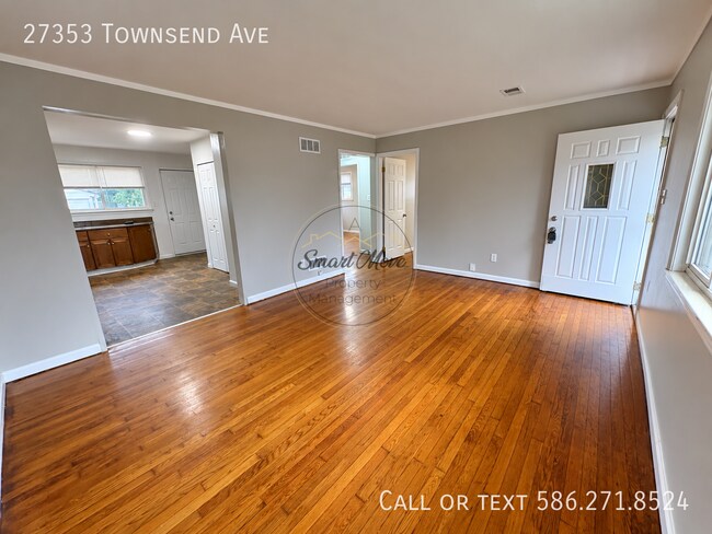 Foto del edificio - 27353 Townsend Ave