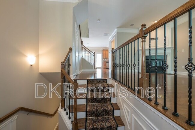 Building Photo - 2315 Limehurst Dr