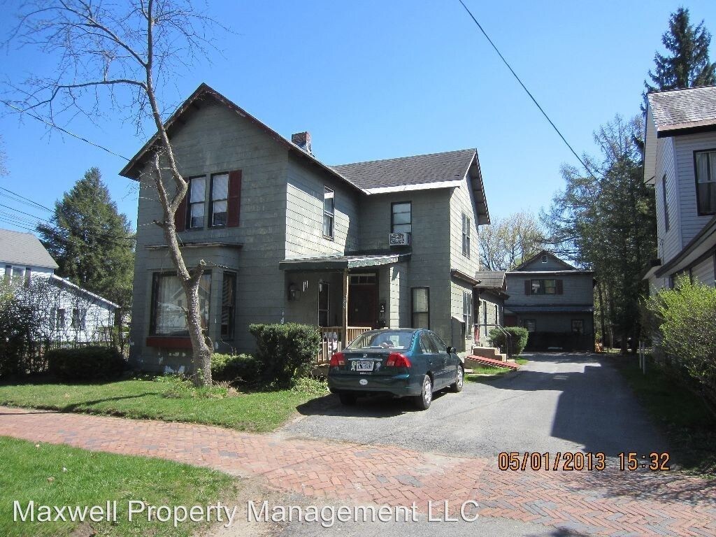 Primary Photo - 184 Lake Ave