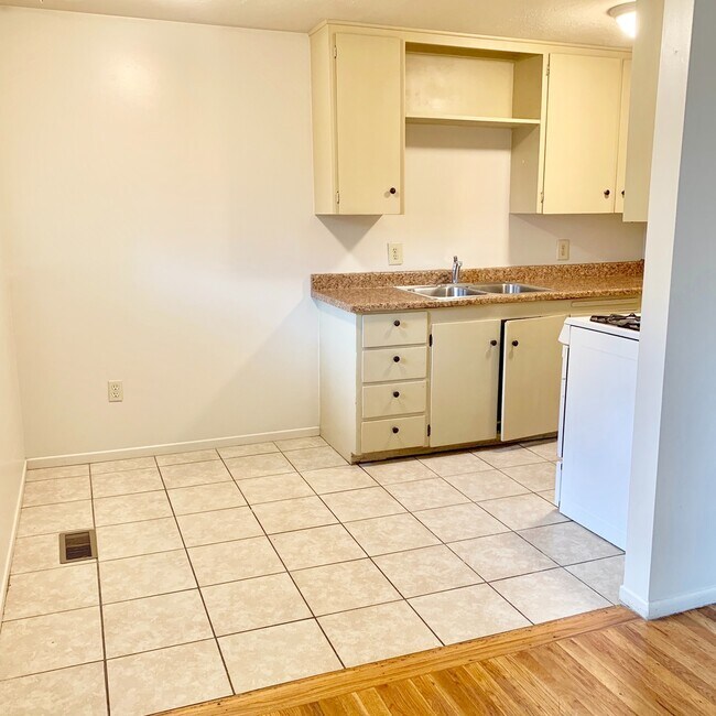 Foto del edificio - Three Bedroom Gem in Salt Lake City; Clean...
