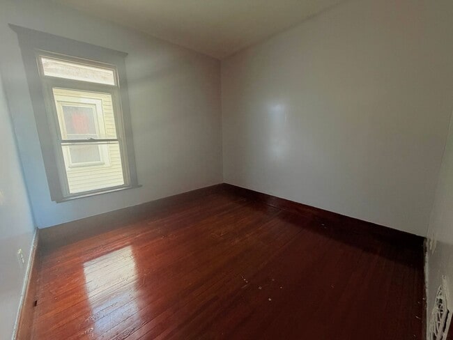 Foto del edificio - 1123 W Belden Ave