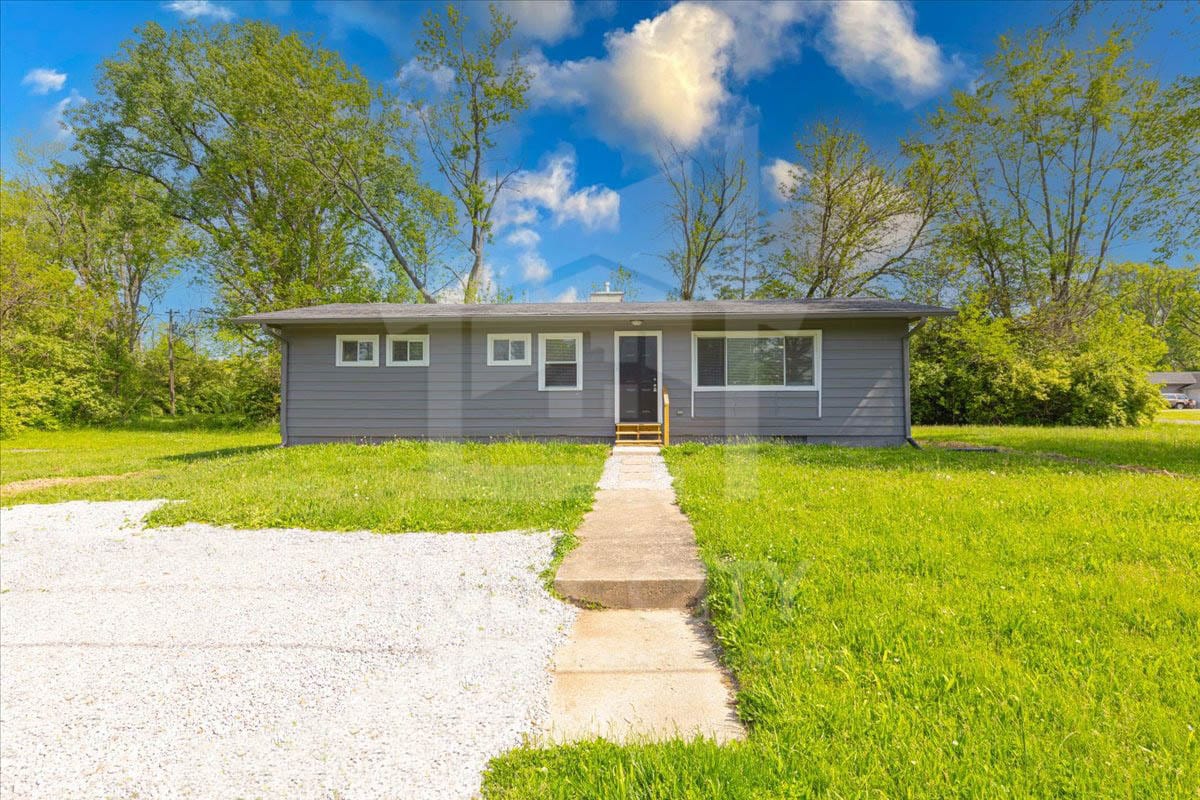 Primary Photo - 4660 E 39th St