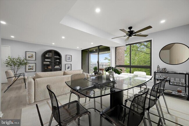 Foto del edificio - 7967 Riggs Rd