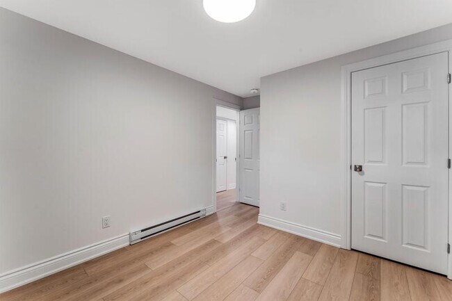 Building Photo - 288 Arlington Ave