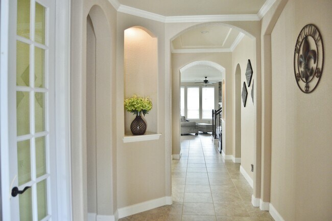 Building Photo - 13831 Slate Mountain Ln