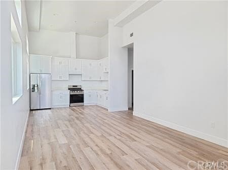 Building Photo - 9169 Normandie Ave