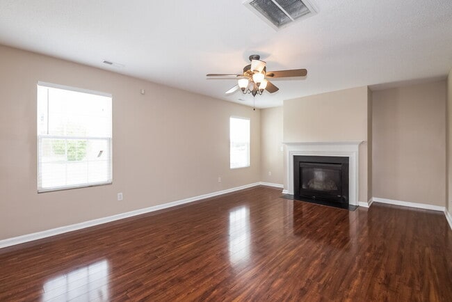 Building Photo - 1328 Marbank St