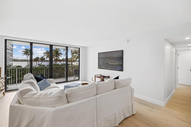Photo - 2860 S Ocean Boulevard Unit 2010 Apartment