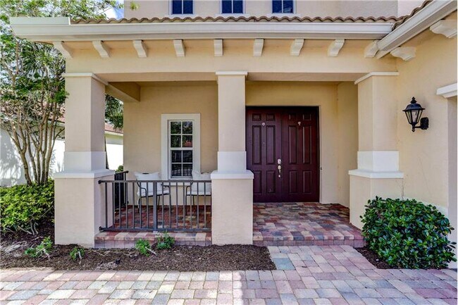 Foto del edificio - 136 Behring Way