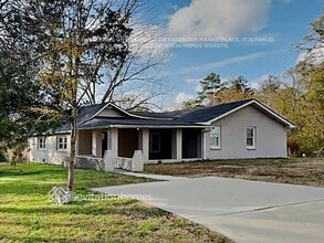 Building Photo - 547 Rustic Rd