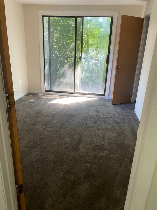 Building Photo - 44 Alsada Dr