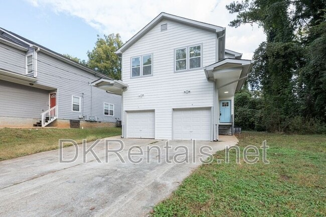 Photo - 2027 Lois Pl NW House