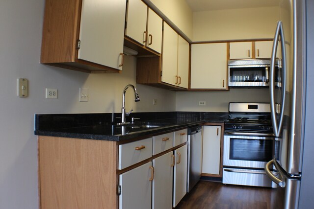 Building Photo - 1130 S Parkside Dr
