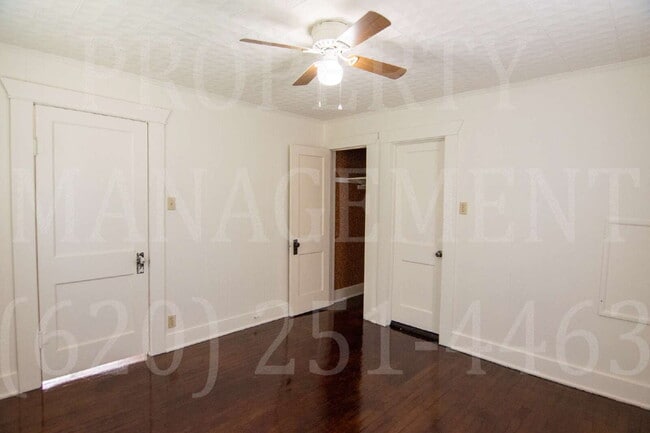 Building Photo - 2 Bedroom 1 Bath