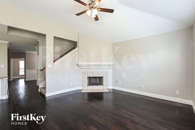 Foto del edificio - 19539 Otter Trail Ct