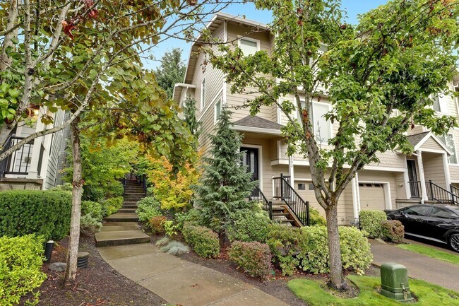 Foto del edificio - 3 Bedroom Townhome in Hillsboro