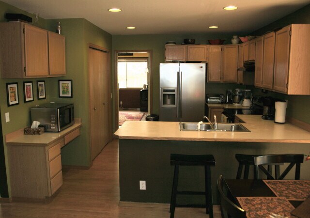 Foto del edificio - Adorable Three Bedroom Kenmore Rambler