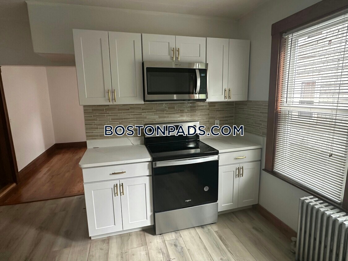 Foto principal - 96 Sunnyside St.
