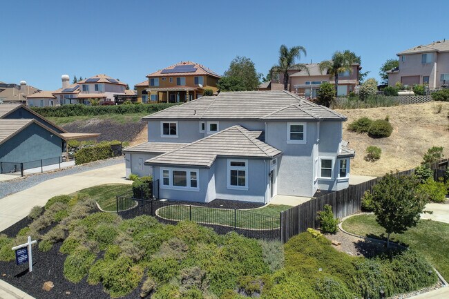 Building Photo - 3625 Ventana Way