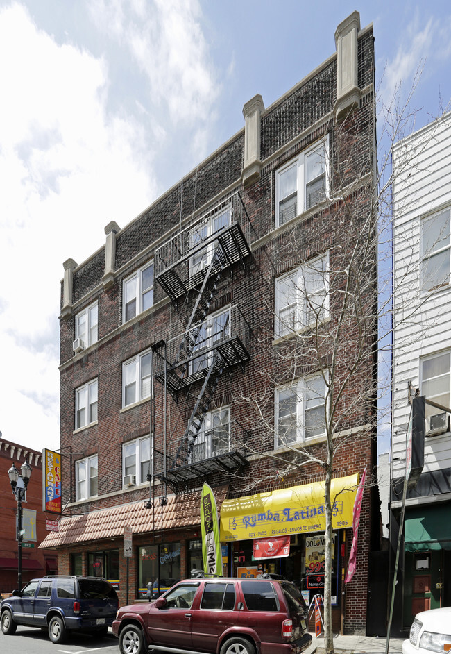 Building Photo - 1901-1905 Bergenline Ave