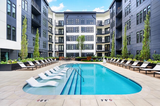 Pool 1 - Graham House