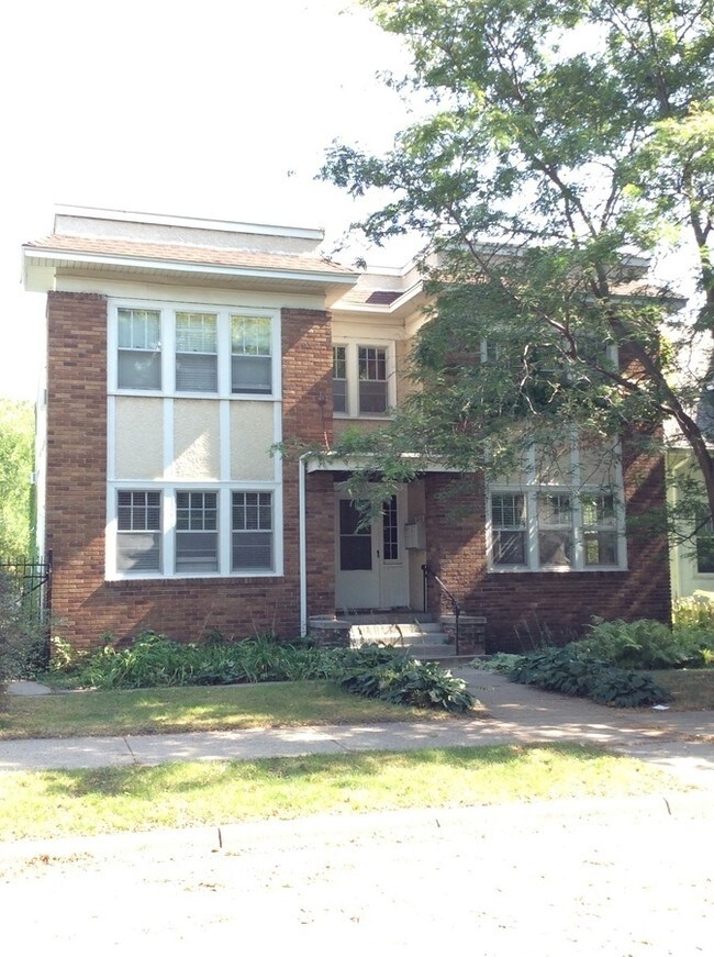 Building Photo - 3519 Harriet Ave