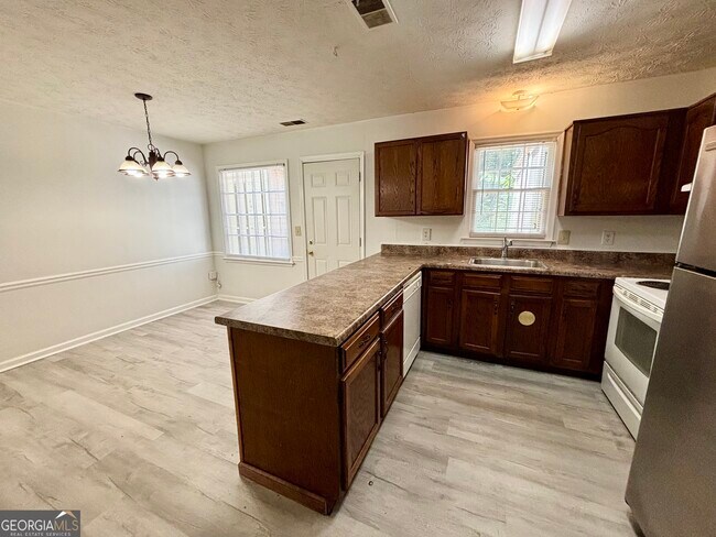 Building Photo - 4383 Redgate Rd