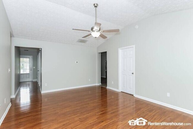 Building Photo - Quaint Ranch in Union City