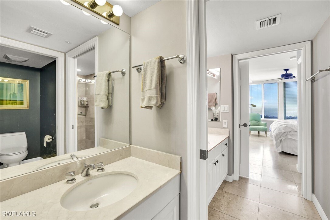 Foto principal - 6849 Grenadier Blvd