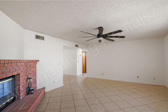 Foto del edificio - QUAINT 3 BEDROOM HOME