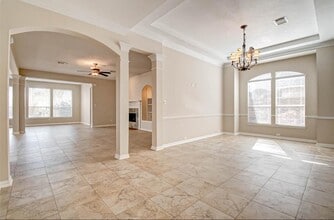 Building Photo - 75 Tapestry Forest Pl