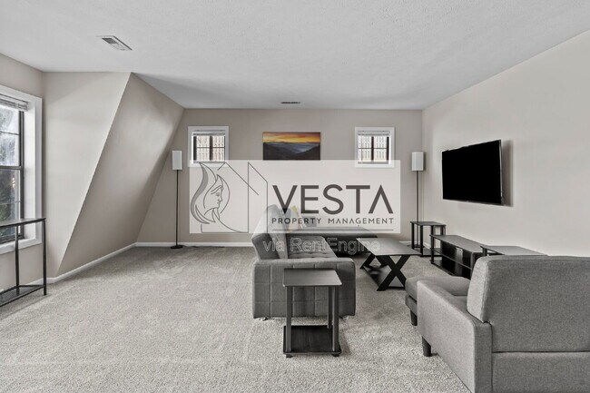 Foto del edificio - 588 Ray Hill Rd