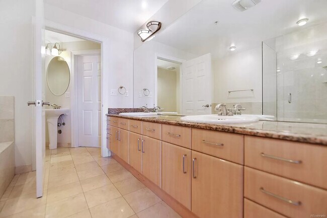 Foto del edificio - 1827 Grant St