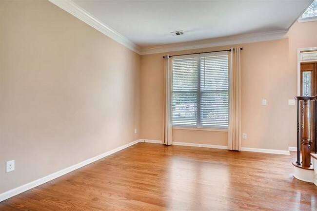 Foto del edificio - 6545 Newcastle Way, Cumming, GA 30040