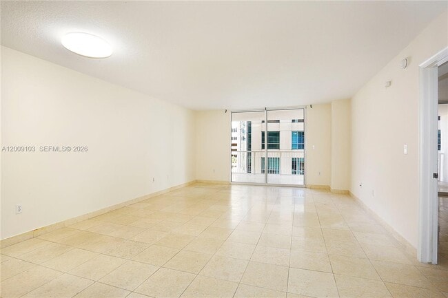 Foto del edificio - 1200 Brickell Bay Dr
