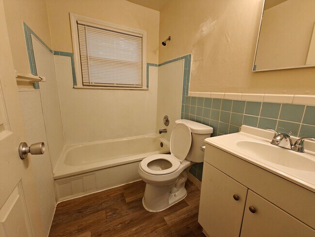 Foto del edificio - 2 Bedroom