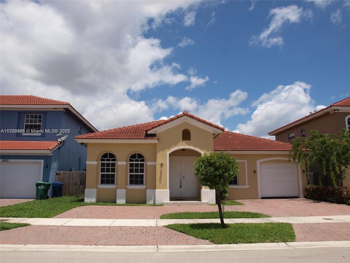 15655 SW 12th Terrace, Miami, FL 33194 House for Rent in Miami, FL