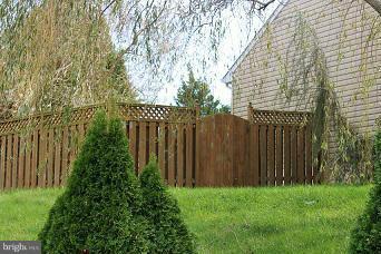 Primary Photo - 7300 Harvestview Ct