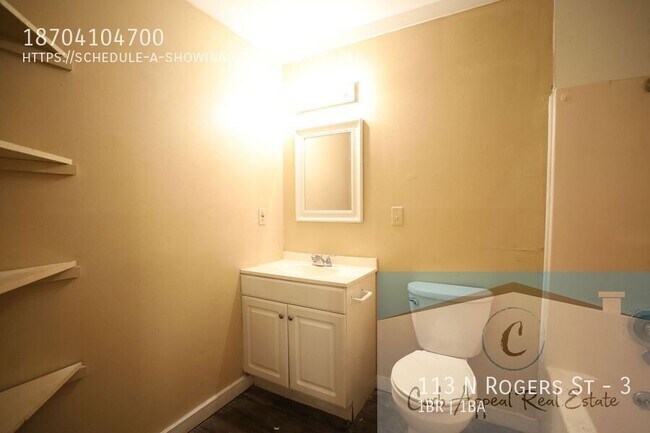 Foto del edificio - 113 N Rogers St