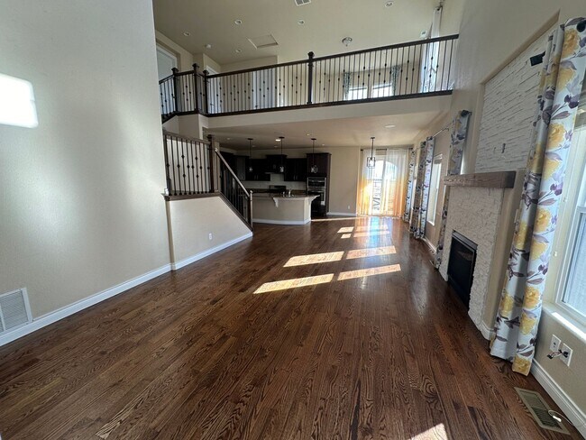 Foto del edificio - STUNNING 4 BEDROOM HOME IN BANNING LEWIS RANCH!!!!!