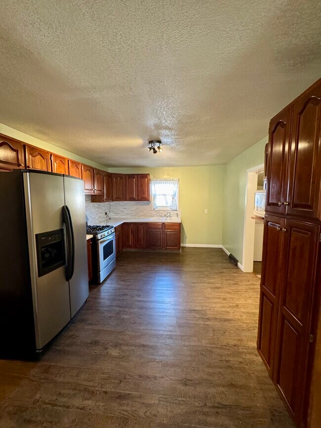 Foto del edificio - 2422 1st St