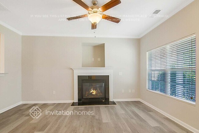 Foto del edificio - 1206 Calvander Ct