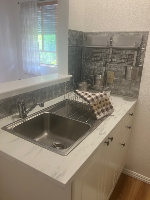 Building Photo - 190 Lubeck Rd