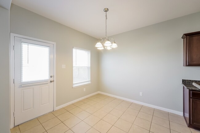 Building Photo - 1603 Yellow Stone Dr