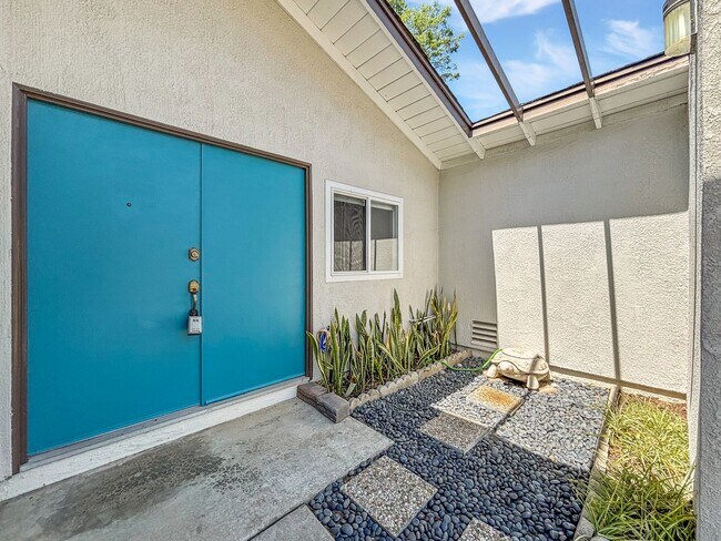 Foto del edificio - Spacious 3BD/2BA House in Allied Gardens W...