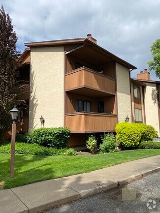 Building Photo - 1087 E Countrywoods Cir