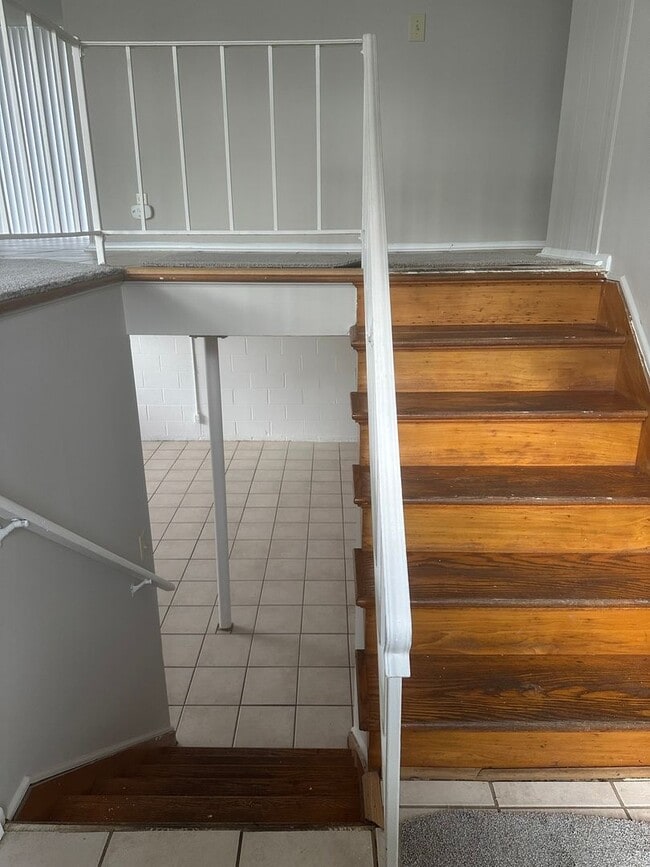 Building Photo - 3 Bedroom Single Family Home in Gahanna