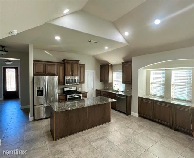 Building Photo - 4 br, 2 bath House - 108 Hurstwood Court