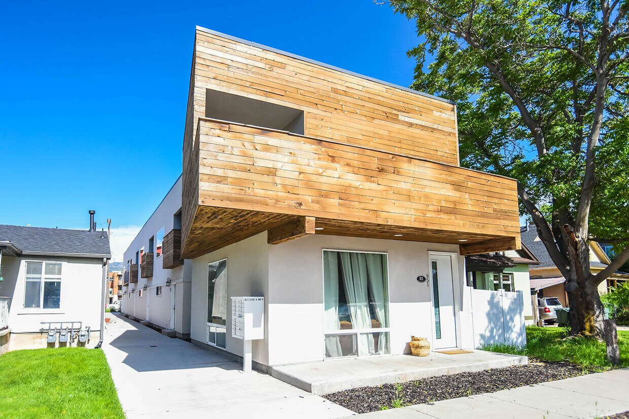 Photo - 951 Washington LLC