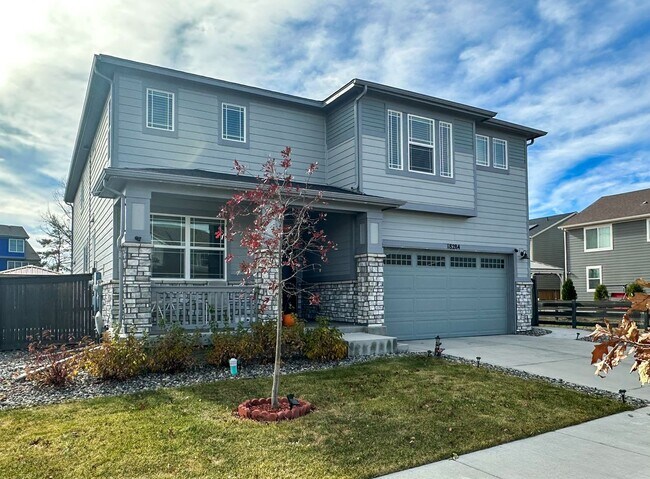 Foto del edificio - Almost Brand New Meadowlark 4bd 3.5ba home